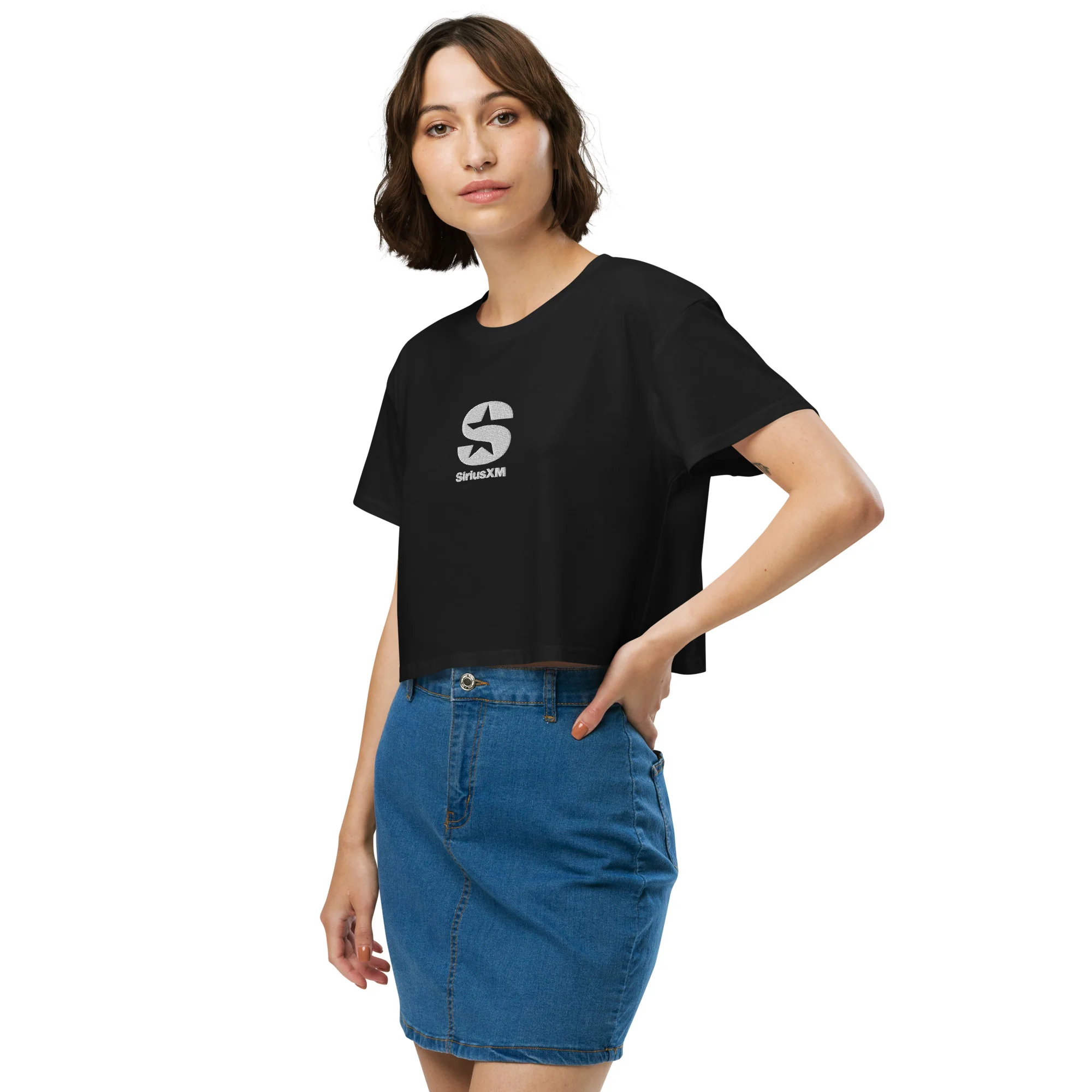 SiriusXM: Embroidered Crop T-shirt